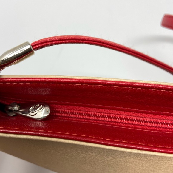 Carla Sade Wristlet Bag - Picture 3 of 4